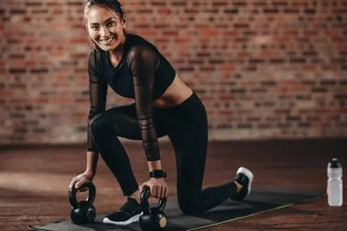 Кроссфит: 8 WOD (Тренировки дня) без оборудования, гири, гантели и штанга