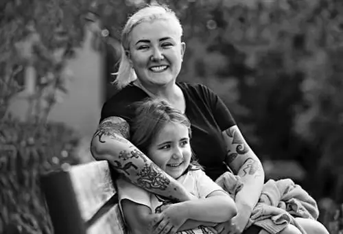 Магдалена: В моем словаре не было слова «лысый»