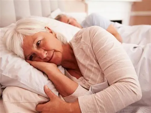 Старшая бессонница - причины проблем с засыпанием в пожилом возрасте