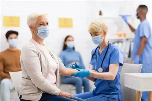 Прививки от COVID-19: факты. Ответы на самые важные вопросы