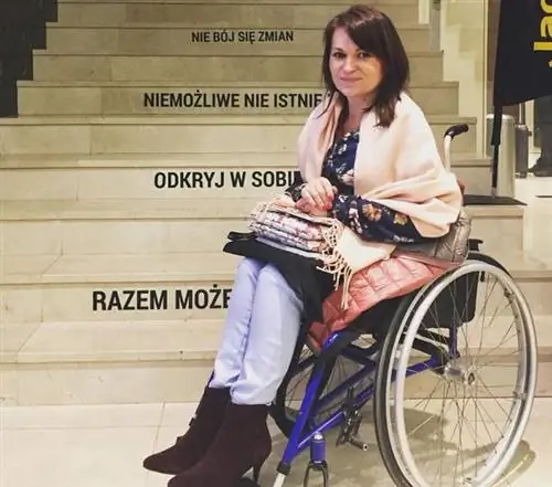 Ничего себе, Анета, у тебя почти нет мышц, а ты справишься!