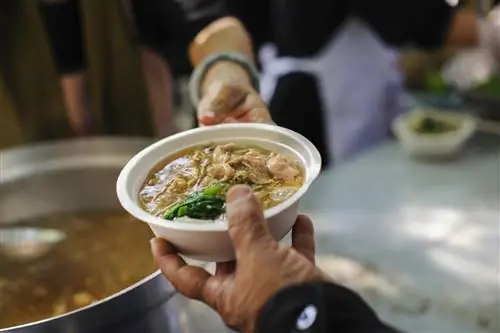 Заведения в Варшаве открываются. Вот их правила на время пандемии