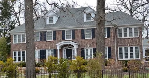 Видео о том, насколько смертоносными были ловушки Кевина Маккалистера в фильме «Один дома»