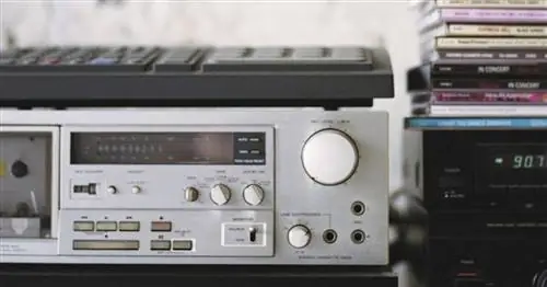 Когда плод может слышать в утробе матери?