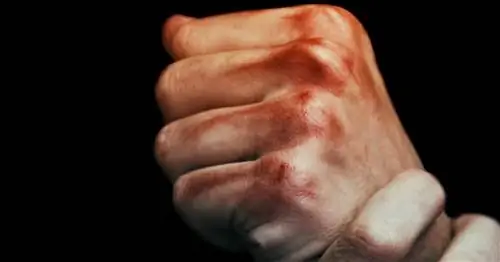 Как кровавая подделка вышибалы взяла штурмом летний лагерь