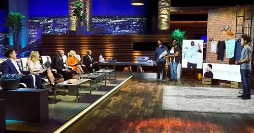 Отцовство в «акульем аквариуме»