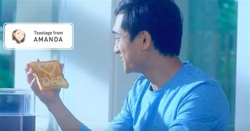 Тостер Toasteroid позволяет записывать собственные фотографии за завтраком