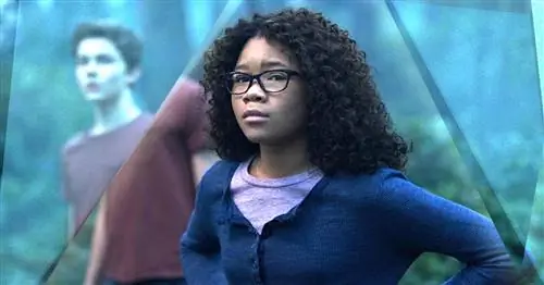 Мэг Мюрри - молодая, злая девушка в центре «Излома времени»