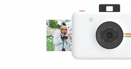 Новейшая камера Polaroid мгновенно печатает стойкие к истиранию и смазыванию фотографии