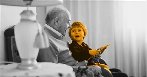 Как говорить с детьми о расистских, пьяных и ужасных родственниках