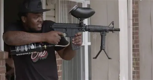 Пейнтбольная программа по борьбе с бандами вызывает бои, сбивая с толку правоохранительные органы