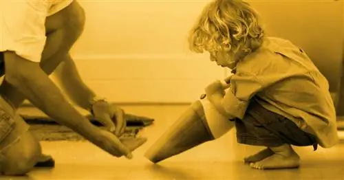 6 мифов о том, как и когда давать детям работу по дому