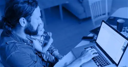 Как искать работу, пока ваши дети смотрят