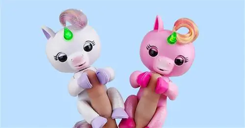 Новейший Фингерлинг - светящийся единорог по имени Маккензи