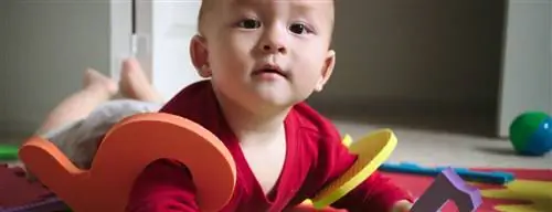 Как играть с месячным ребенком