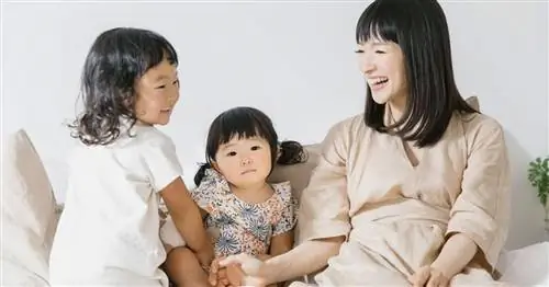 Мари Кондо случайно призналась, что ее магия не работает на родителей малышей