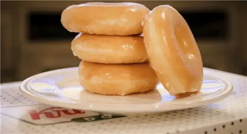 Krispy Kreme раздает бесплатные пончики медицинским работникам