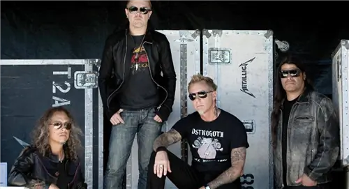 Понедельники Metallica пришли, чтобы раскачать ваш карантинный блюз