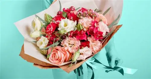 Как купить цветы на День матери для жены