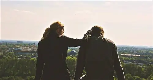 Пять языков любви могут показаться клише. Но, черт возьми, хороши ли они для вашего брака?