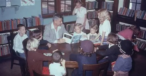 Почему чтение «Доктора Сьюза» так полезно для развития вашего ребенка