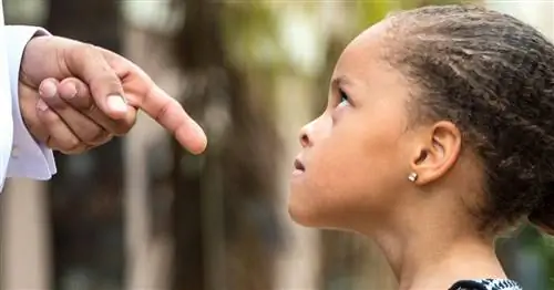 Как правильно угрожать ребенку