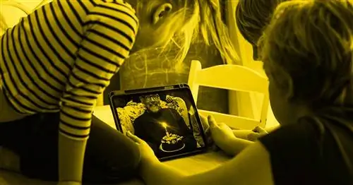 3 совета, как помочь детям оставаться на связи с бабушками и дедушками в видеочате