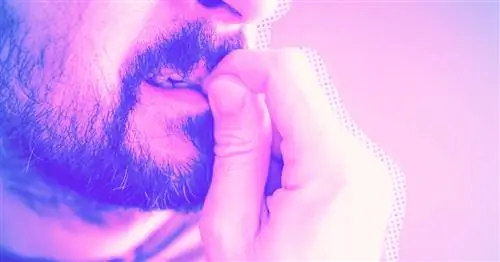 5 подтвержденных исследованиями причин, по которым люди грызут ногти