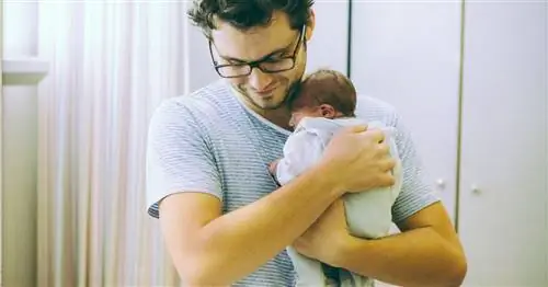 Никто не учит американских отцов быть папами