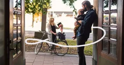 Как поддержать супруга, который возвращается на работу: 4 вещи, о которых нужно помнить