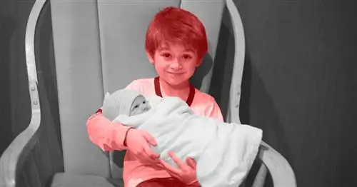 Как объявить о рождении ребенка старшему брату или сестре