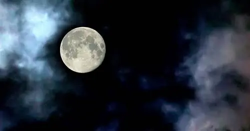 Как увидеть волчью луну, первое полнолуние в году