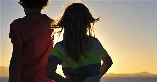 На школьный округ Техаса подали в суд за требование, чтобы ученики мужского пола носили короткие волосы