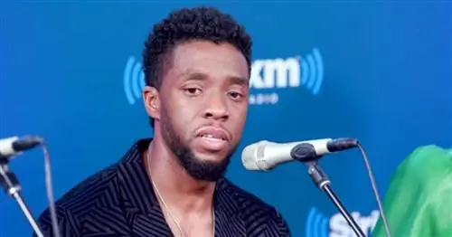 Чедвик Боузман задохнулся, рассказывая историю двух неизлечимо больных молодых фанатов