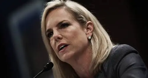 Кристен Нильсен и администрация Трампа по-прежнему не заботятся о детях