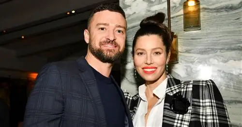 Судя по всему, у Джастина Тимберлейка и Джессики Бил только что родился второй ребенок