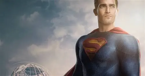 Лучшие пасхальные яйца «Супермен и Лоис» - глубокие вырезы на доске