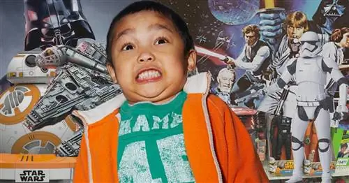 Почему родители младших детей жалеют, что показывали им «Звездные войны»
