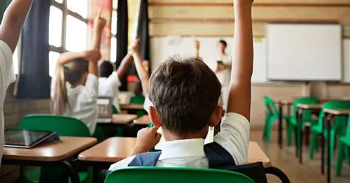 Как эмоционально подготовить маленьких детей к началу учебного года