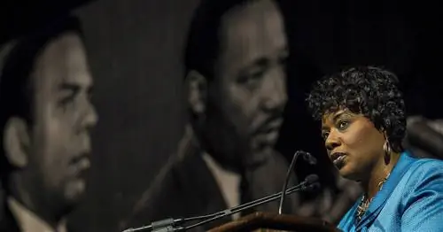 Бернис Кинг отдает дань вечному посланию надежды своего отца