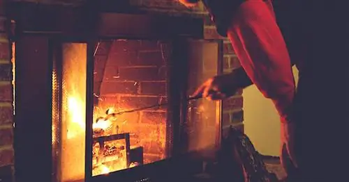 Все это время мы разжигали камины неправильно