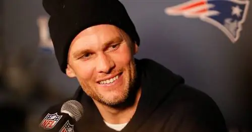 Том Брэди говорит, что его самым большим футбольным критиком является его сын Джек