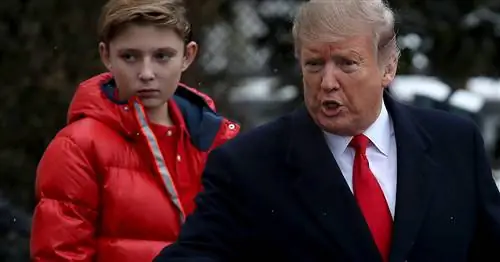 Трампу не удалось убедить школу Бэррона полностью открыться осенью