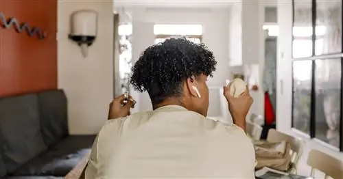 Как распознать маскировку аутизма у детей и что с этим делать