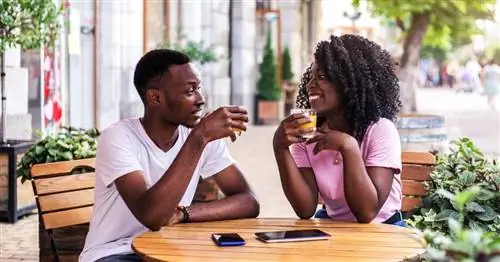 Что я хотел бы знать о своем партнере до рождения детей, по словам 12 мужчин