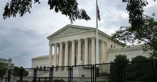 В 13 штатах были готовы «триггерные запреты» на аборты - вот когда они вступят в силу