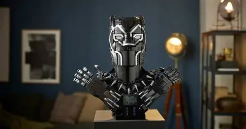 Бюст Черной пантеры LEGO, состоящий почти из 3000 деталей, принадлежит вашей коллекции