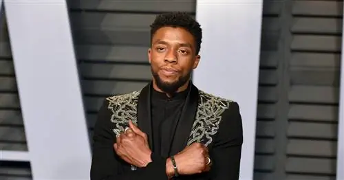 <em>Wakanda Forever</em> Не уклоняется от смерти Чедвика Боузмана. Вот почему он отлично подходит для детей