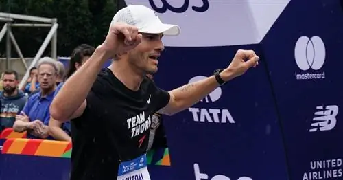 Следующий большой родительский шаг Эштона Катчера? Обучение его детей бегу на 5 км