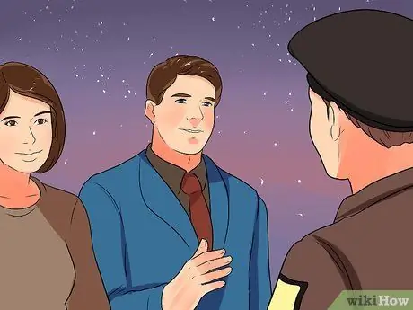 Помогите другу, которого арестовали посреди ночи Шаг 9